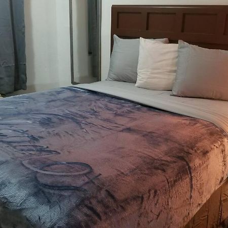 Hotel 2 Queen Beds Hotel Room 128 Booking Stillwater Exterior foto